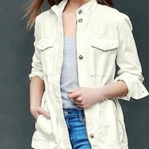 Gap off white utility jacket size XS fits like a S